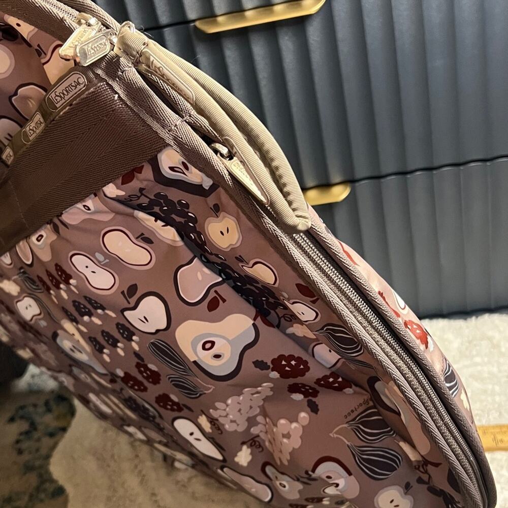 • - Picture 13 of 16